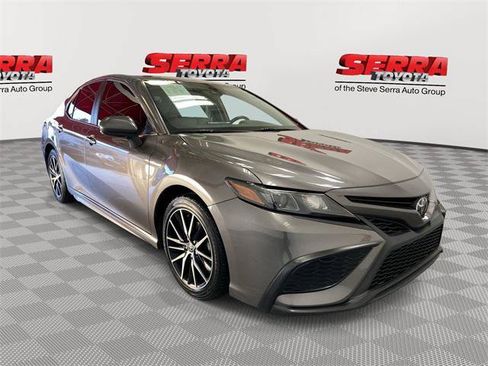 Certified 2021 Toyota Camry SE FWD image 1