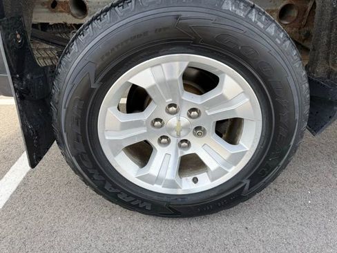 Used 2018 Chevrolet Silverado 1500 LT w/ All Star Edition AWD/4WD image 11