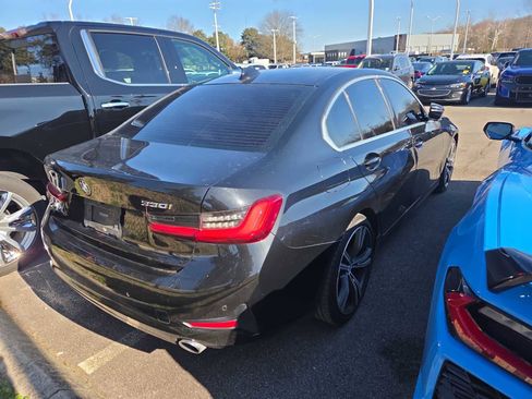 Used 2019 BMW 330i Sedan w/ Convenience Package image 5