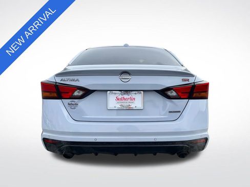 Used 2023 Nissan Altima 2.0 SR image 4