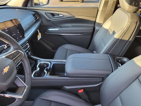 New 2026 Chevrolet Traverse LT FWD image 19