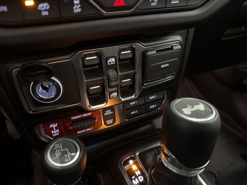 New 2026 Jeep Wrangler Unlimited Rubicon 392 w/ Quick Order Package 27X Moab image 35