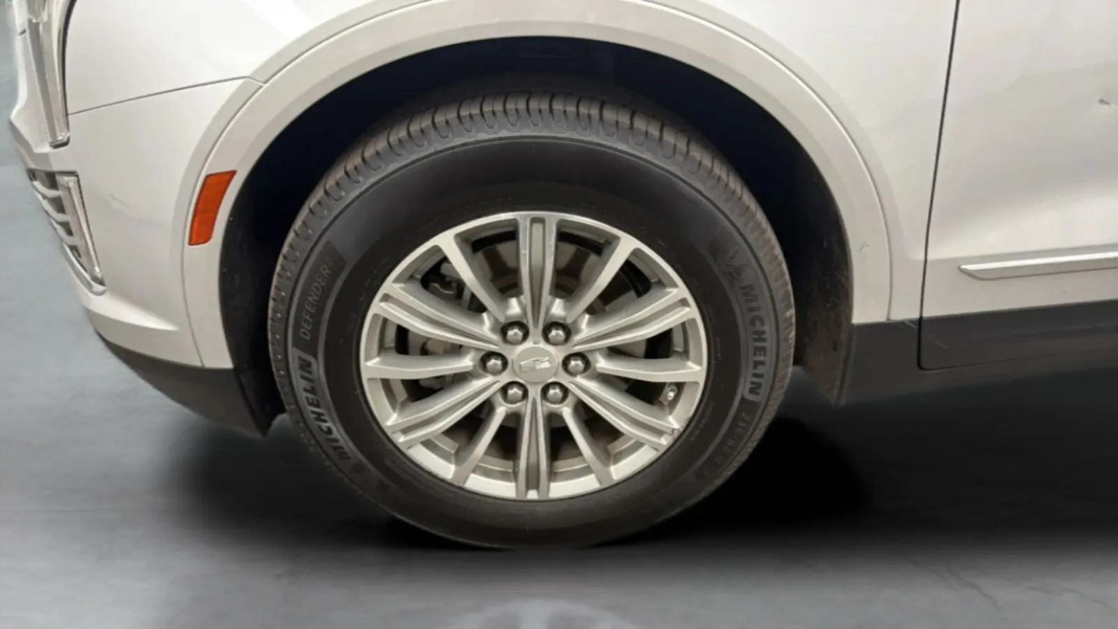 Used 2017 Cadillac XT5 Luxury FWD image 29