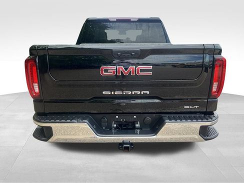 Certified 2025 GMC Sierra 1500 SLT AWD/4WD image 5