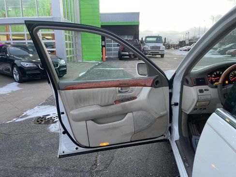 Used 2001 Lexus LS 430 image 15