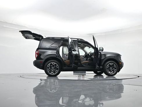 New 2025 Ford Bronco Sport Outer Banks w/ Outer Banks Tech Package+ AWD/4WD image 50