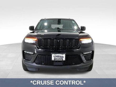 Used 2023 Jeep Grand Cherokee Limited w/ Luxury Tech Group II AWD/4WD image 3
