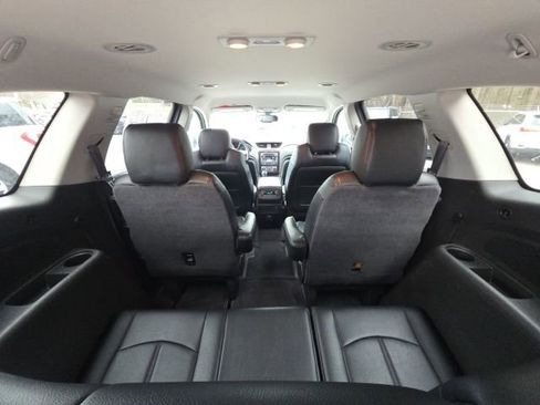 Used 2016 Chevrolet Traverse LT image 15