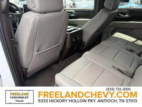 Used 2024 Chevrolet Suburban LT AWD/4WD image 18