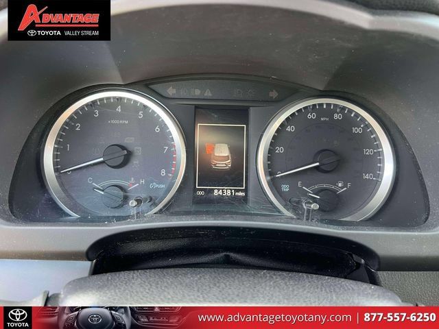Used 2018 Toyota Highlander Plus AWD/4WD image 27