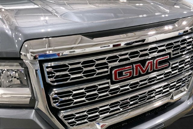 Used 2022 GMC Canyon Denali AWD/4WD image 30