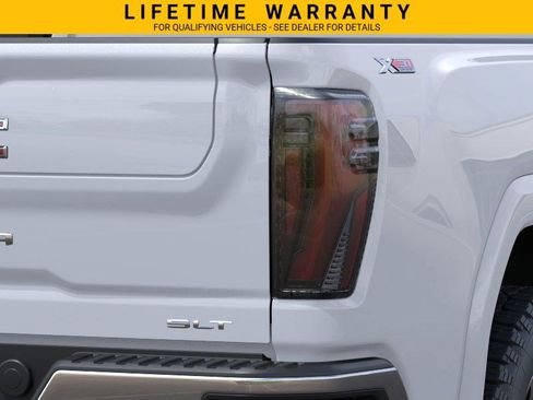 New 2026 GMC Sierra 2500 SLT w/ SLT Premium Package AWD/4WD image 11