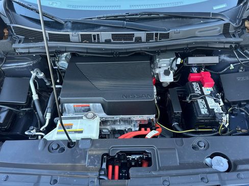 Used 2022 Nissan Leaf S image 35