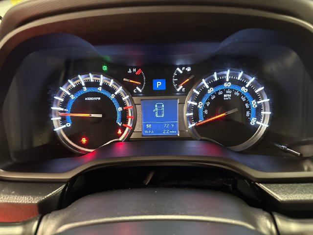 Certified 2018 Toyota 4Runner SR5 AWD/4WD image 17