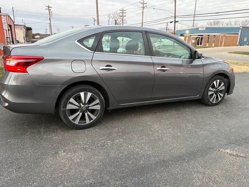 Used 2019 Nissan Sentra SV w/ Special Edition Package image 4