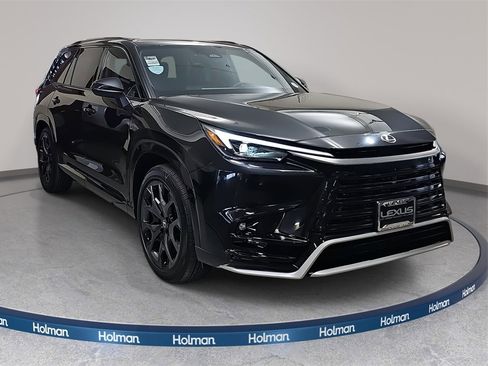 New 2026 Lexus TX 500h AWD image 3