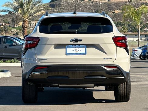 New 2026 Chevrolet Trax ACTIV w/ Driver Confidence Package image 5