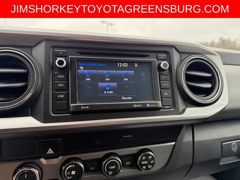 Used 2019 Toyota Tacoma SR5 AWD/4WD image 17