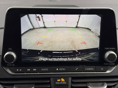 Used 2025 Nissan Altima 2.5 SV AWD/4WD image 15