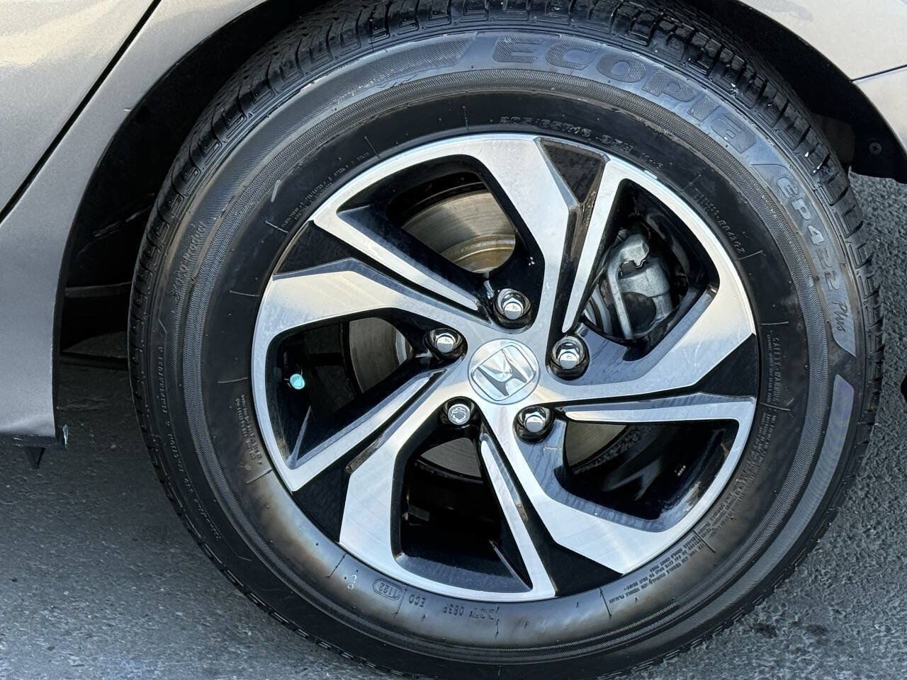 Used 2017 Honda Accord LX image 12