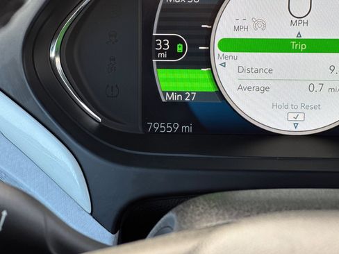 Used 2017 Chevrolet Bolt Premier image 33