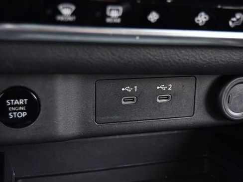 Used 2024 Nissan Rogue SV image 15