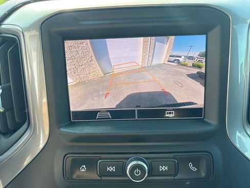 Used 2024 Chevrolet Silverado 2500 Custom image 24