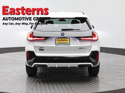 Used 2023 BMW X1 xDrive28i w/ M Sport Package AWD/4WD image 6