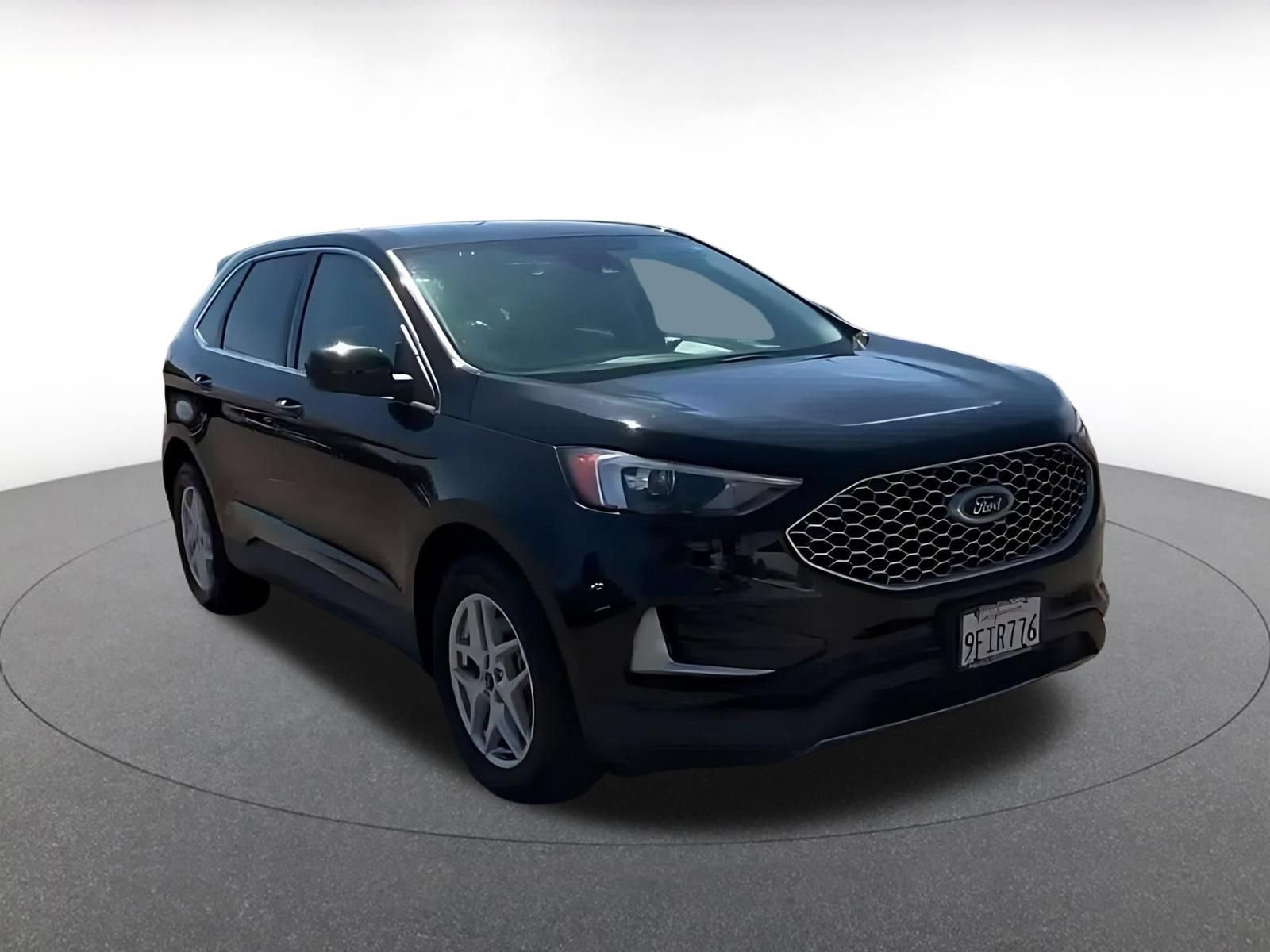 Used 2023 Ford Edge SEL AWD/4WD image 3