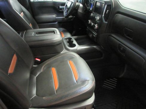 Used 2020 GMC Sierra 1500 AT4 w/ AT4 Premium Package image 8