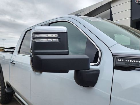 New 2026 GMC Sierra 2500 Denali Ultimate image 13