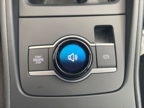 New 2026 Volkswagen Tiguan S image 18