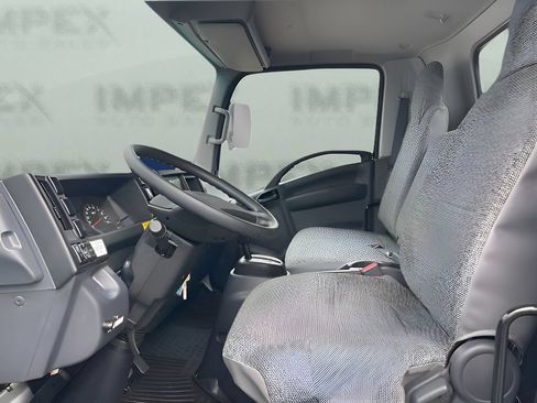Used 2024 Chevrolet Low Cab Forward RWD image 11
