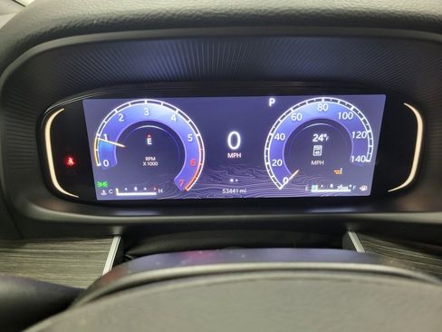 Used 2024 Jeep Wagoneer L Series III w/ Premium Group I image 18