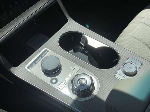 New 2026 Genesis GV80 2.5T Select AWD/4WD image 17