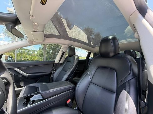 Used 2021 Tesla Model Y 2WD image 21