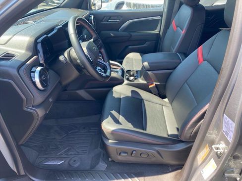 Used 2023 Chevrolet Colorado Z71 w/ Z71 Convenience Package 2 AWD/4WD image 9