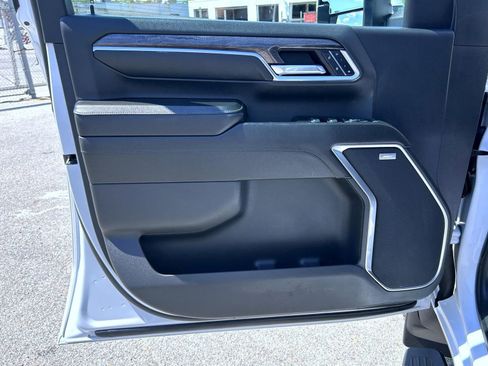 Used 2024 Chevrolet Silverado 3500 LTZ w/ LTZ Plus Package AWD/4WD image 9