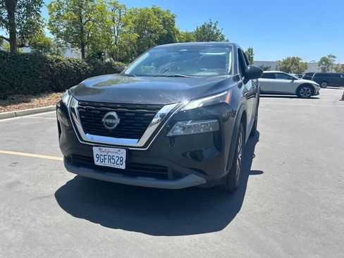 Used 2023 Nissan Rogue SV FWD image 5