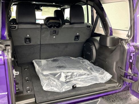 New 2026 Jeep Wrangler Unlimited Rubicon image 11