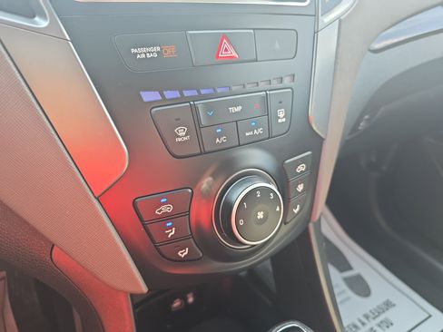 Used 2018 Hyundai Santa Fe Sport FWD image 22