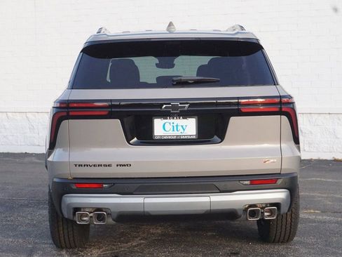 New 2026 Chevrolet Traverse Z71 w/ Enhanced Driving Package image 6