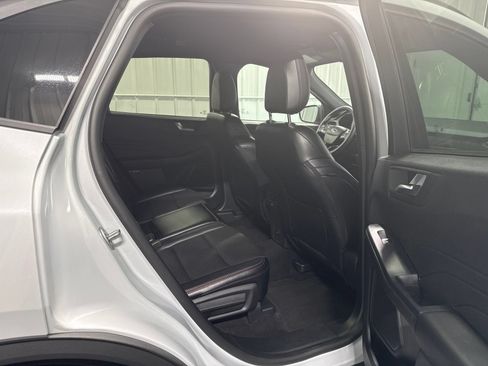 Used 2025 Ford Escape ST-Line AWD/4WD image 12