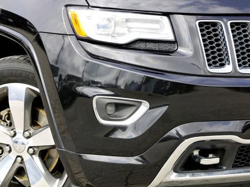 Used 2016 Jeep Grand Cherokee Overland AWD/4WD image 3