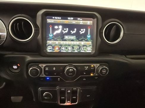 Used 2023 Jeep Wrangler Unlimited Sahara w/ Cold Weather Group AWD/4WD image 23