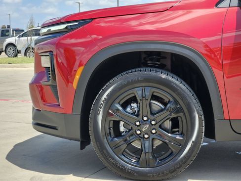New 2027 Chevrolet Traverse LT w/ Midnight/Sport Edition FWD image 11