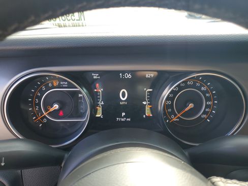 Used 2021 Jeep Gladiator Sport image 19