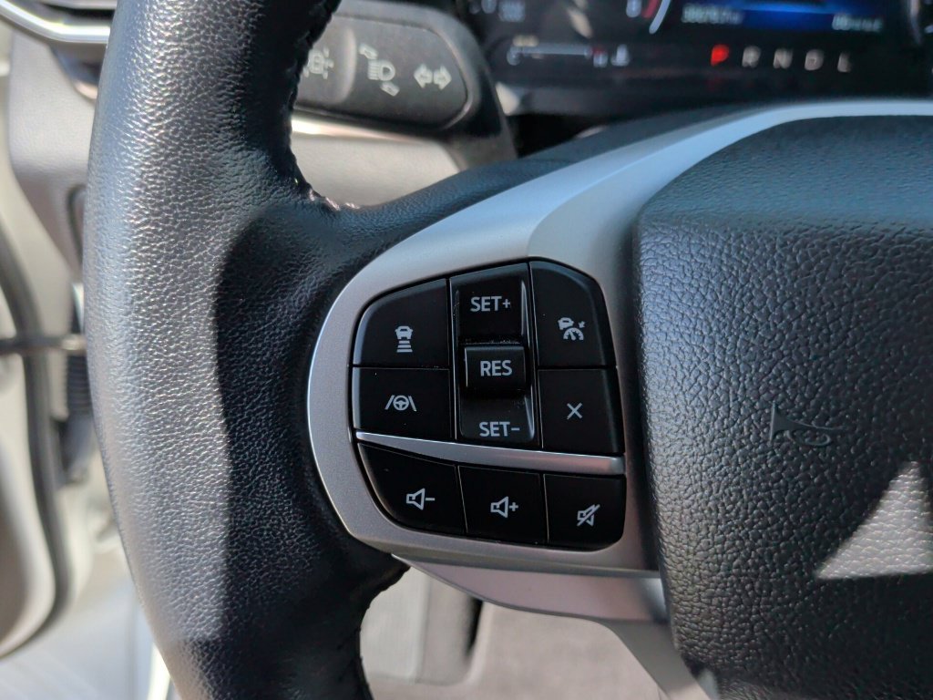 Used 2023 Ford Explorer Limited w/ Limited Technology Package RWD image 18