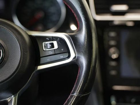 Used 2018 Volkswagen GTI Autobahn FWD image 30