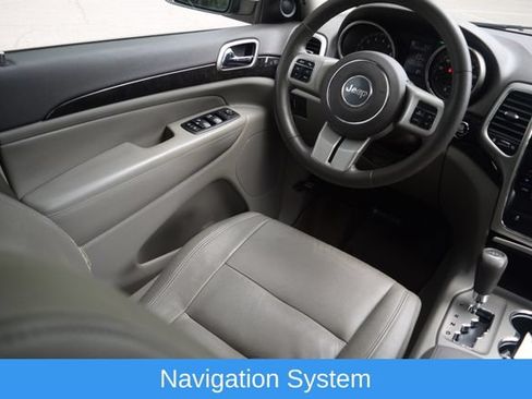 Used 2012 Jeep Grand Cherokee Laredo AWD/4WD image 2